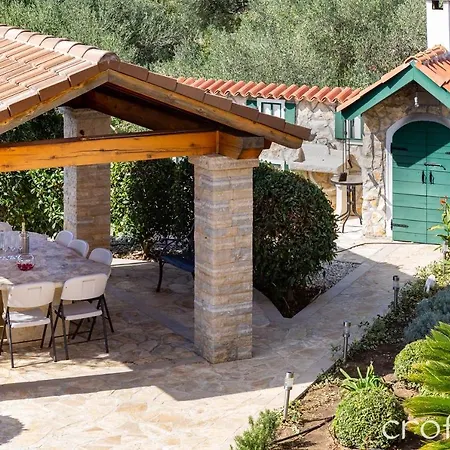 Niko 1 Apartamento Kožino